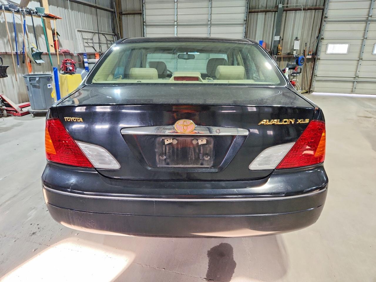 2001 TOYOTA AVALON XLS photo 16