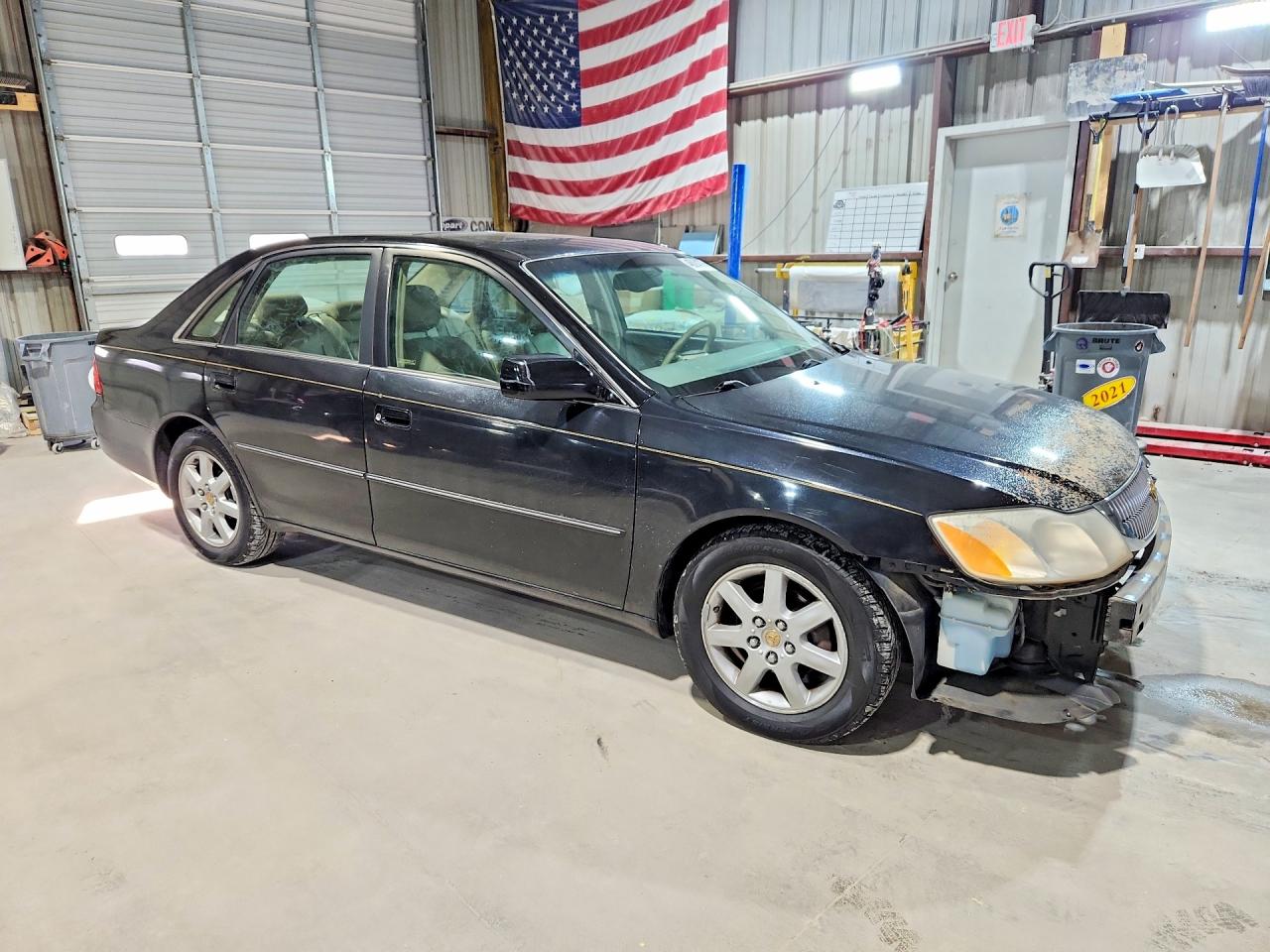 2001 TOYOTA AVALON XLS photo 10