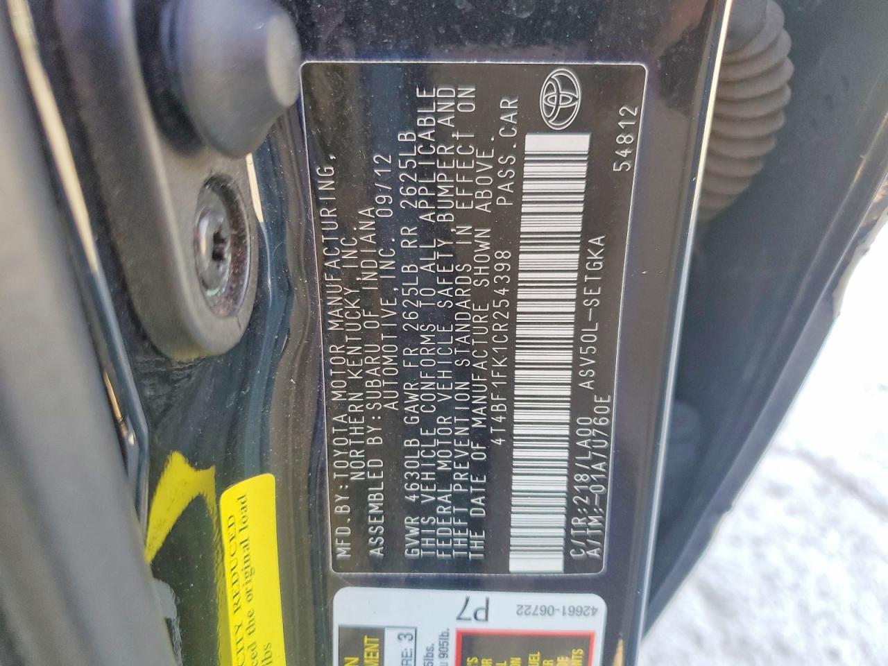 2012 TOYOTA CAMRY XLE photo 23