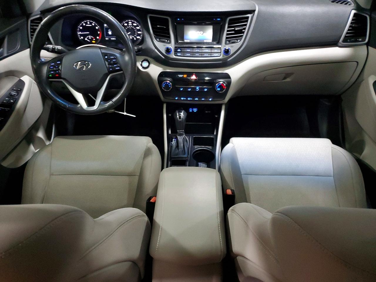 2016 HYUNDAI TUCSON SPORT photo 15