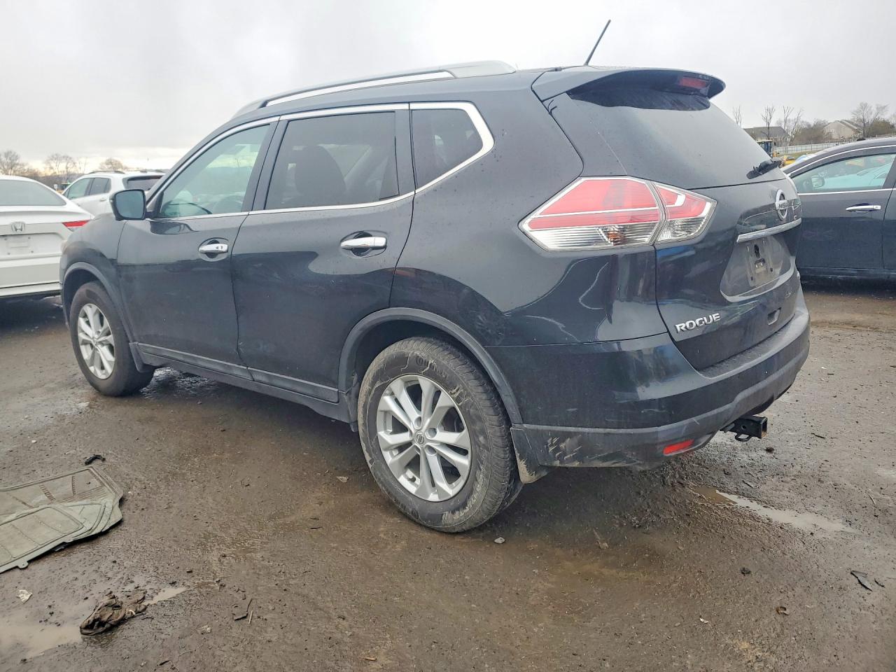 2016 NISSAN ROGUE SV photo 4