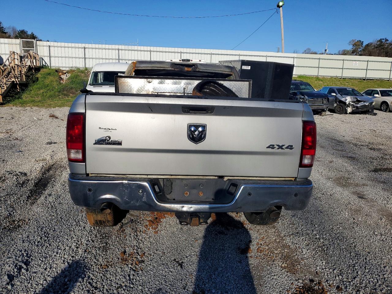 2014 RAM 1500 SLT photo 6