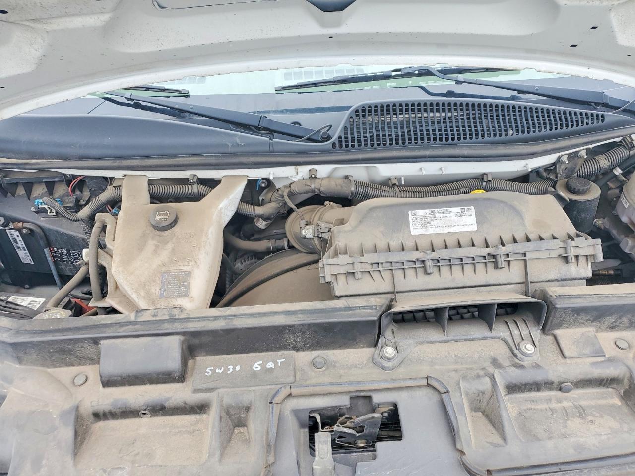 2021 CHEVROLET EXPRESS G3500 BOX TRUCK photo 34