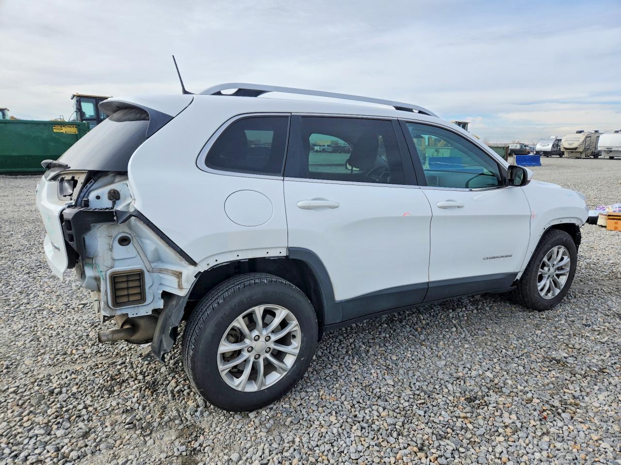 2019 JEEP CHEROKEE LATITUDE photo 3