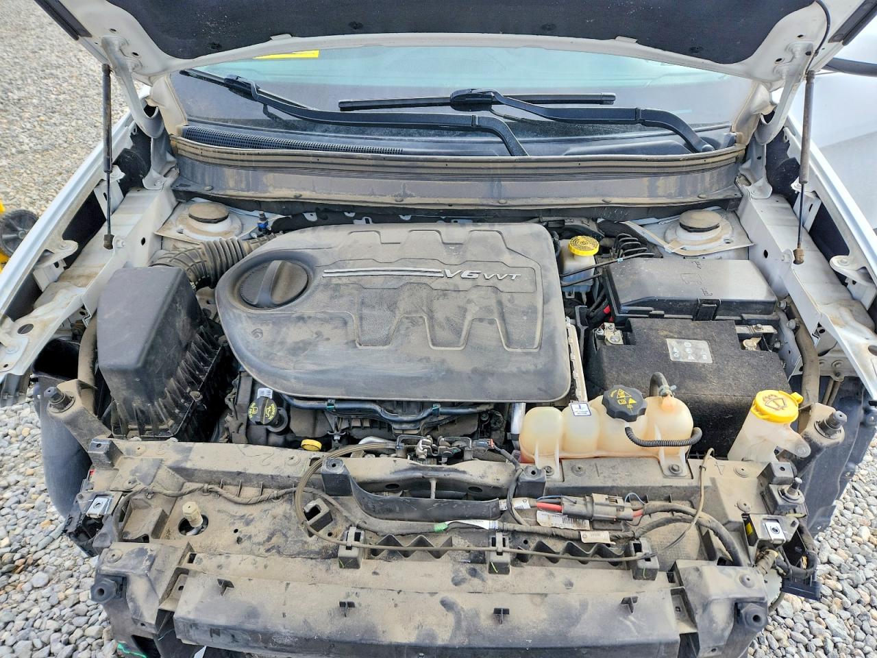 2019 JEEP CHEROKEE LATITUDE photo 12