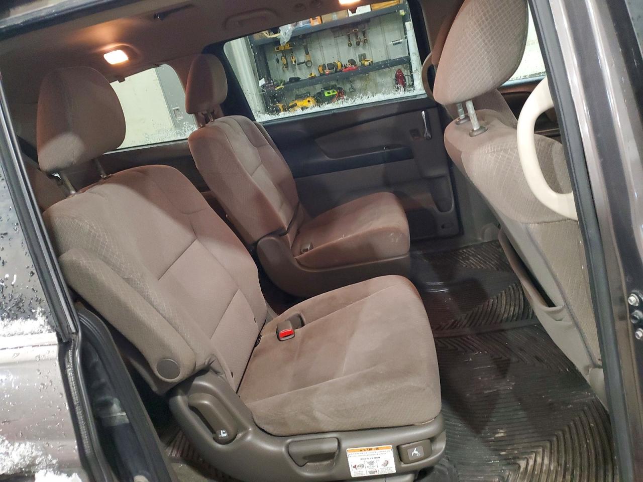 2016 HONDA ODYSSEY SE photo 11