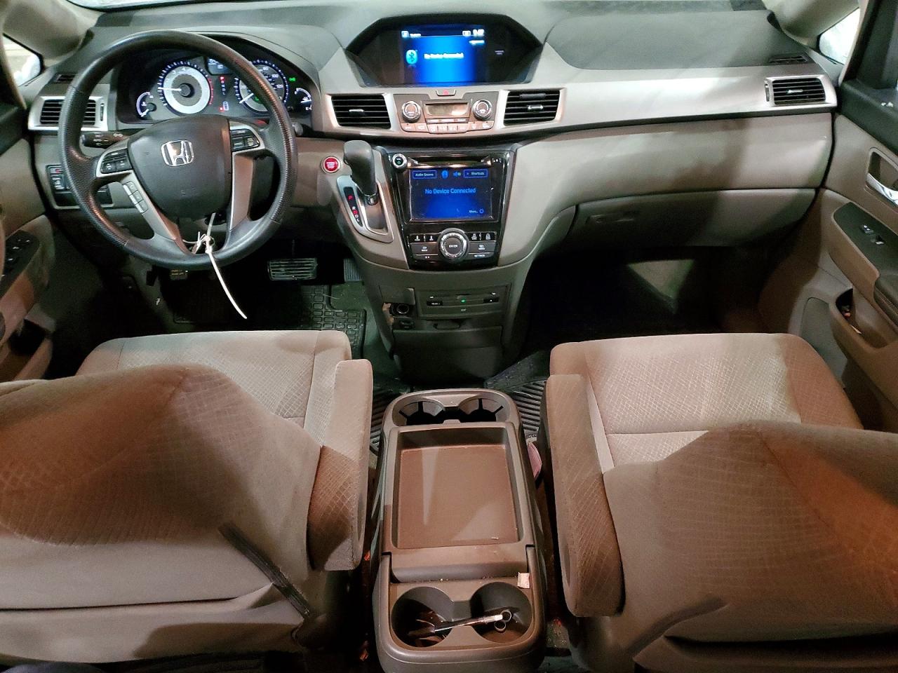 2016 HONDA ODYSSEY SE photo 8