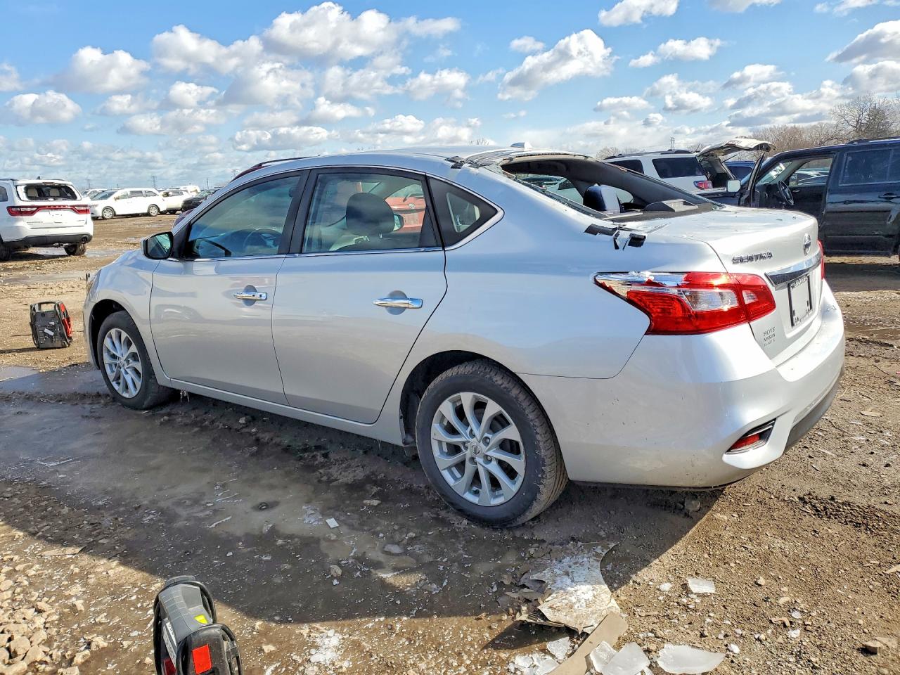 2019 NISSAN SENTRA SV photo 2