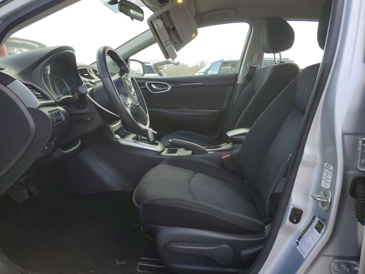 2019 NISSAN SENTRA SV photo 7