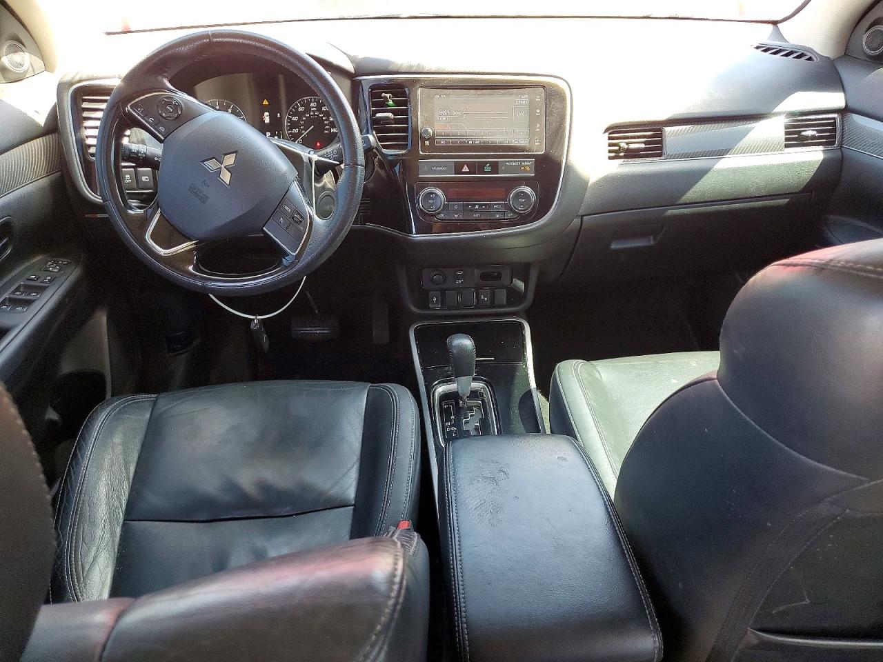 2019 MITSUBISHI OUTLANDER SE photo 15