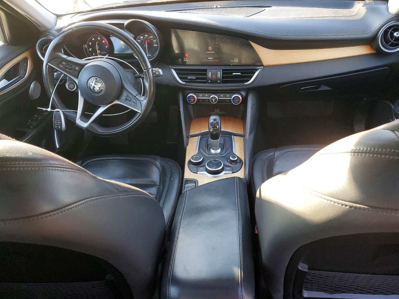 2017 ALFA ROMEO GIULIA TI Q4 photo 15