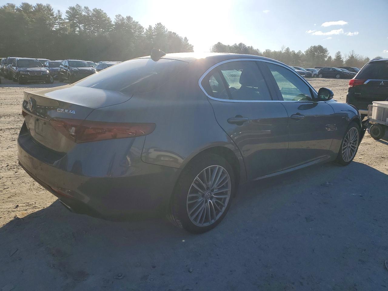 2017 ALFA ROMEO GIULIA TI Q4 photo 5