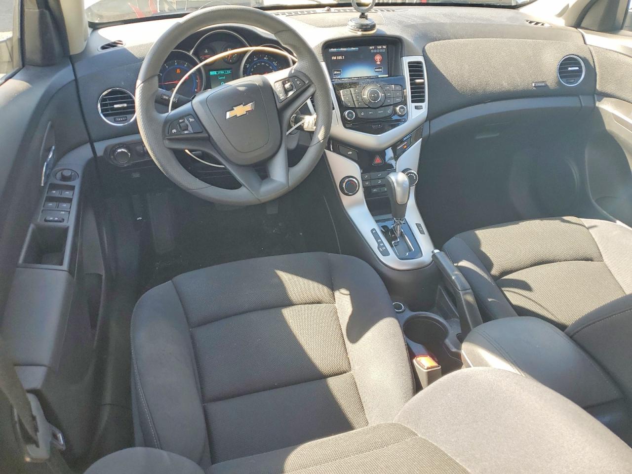 2016 CHEVROLET CRUZE LIMITED ECO photo 15