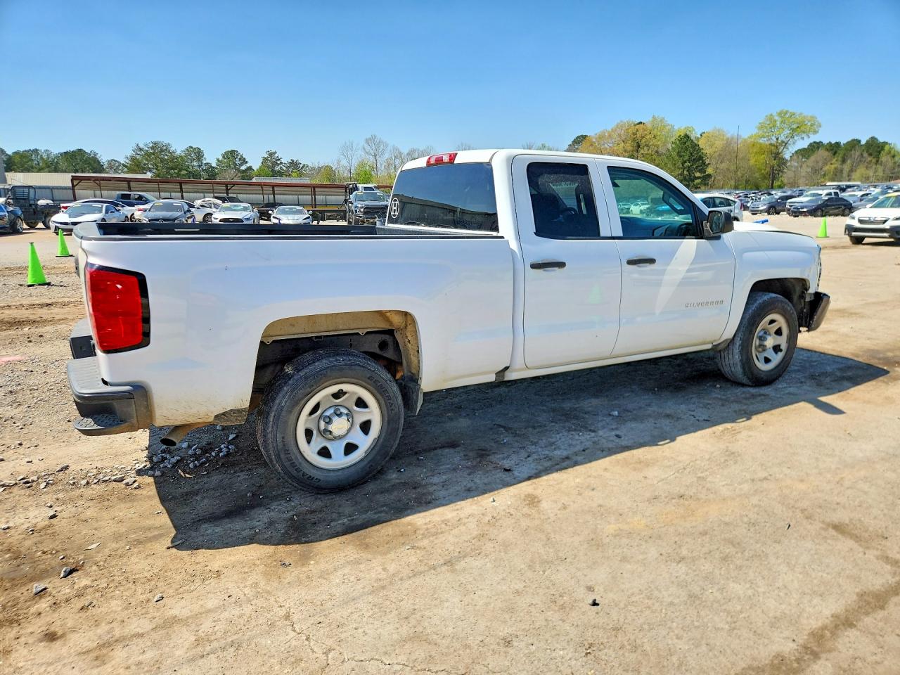 2017 CHEVROLET SILVERADO C1500 photo 3