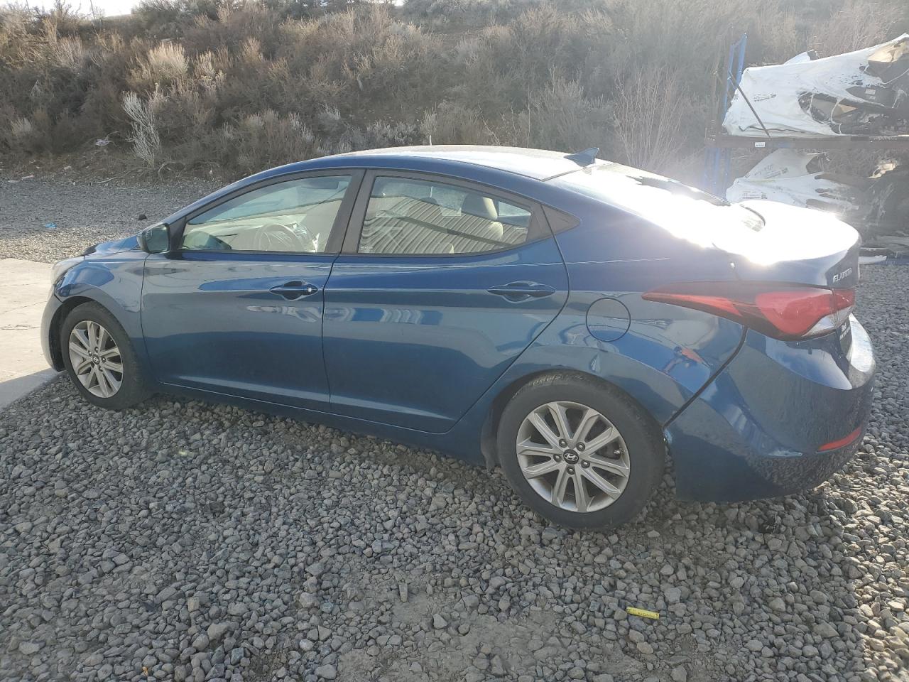 2015 HYUNDAI ELANTRA SE photo 3