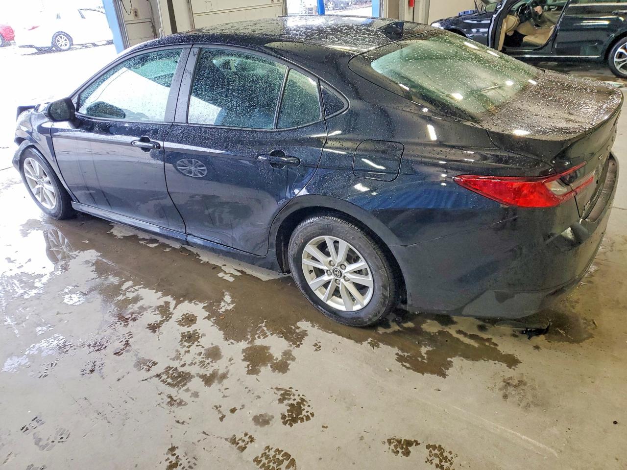 2025 TOYOTA CAMRY LE photo 3
