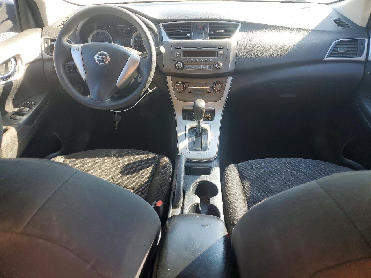 2013 NISSAN SENTRA S photo 8