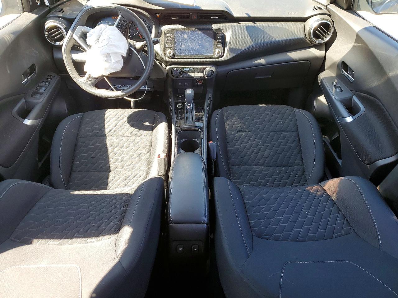 2022 NISSAN KICKS SV photo 15