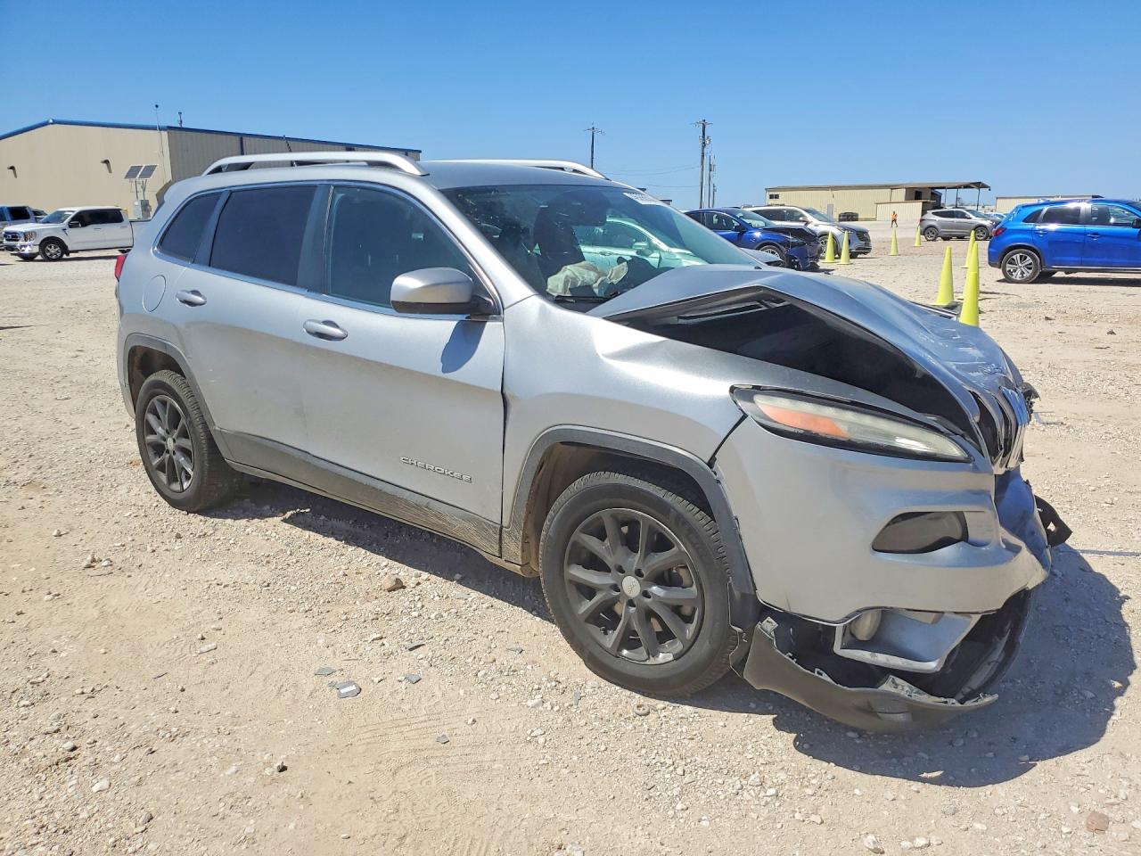 2015 JEEP CHEROKEE LATITUDE photo 4