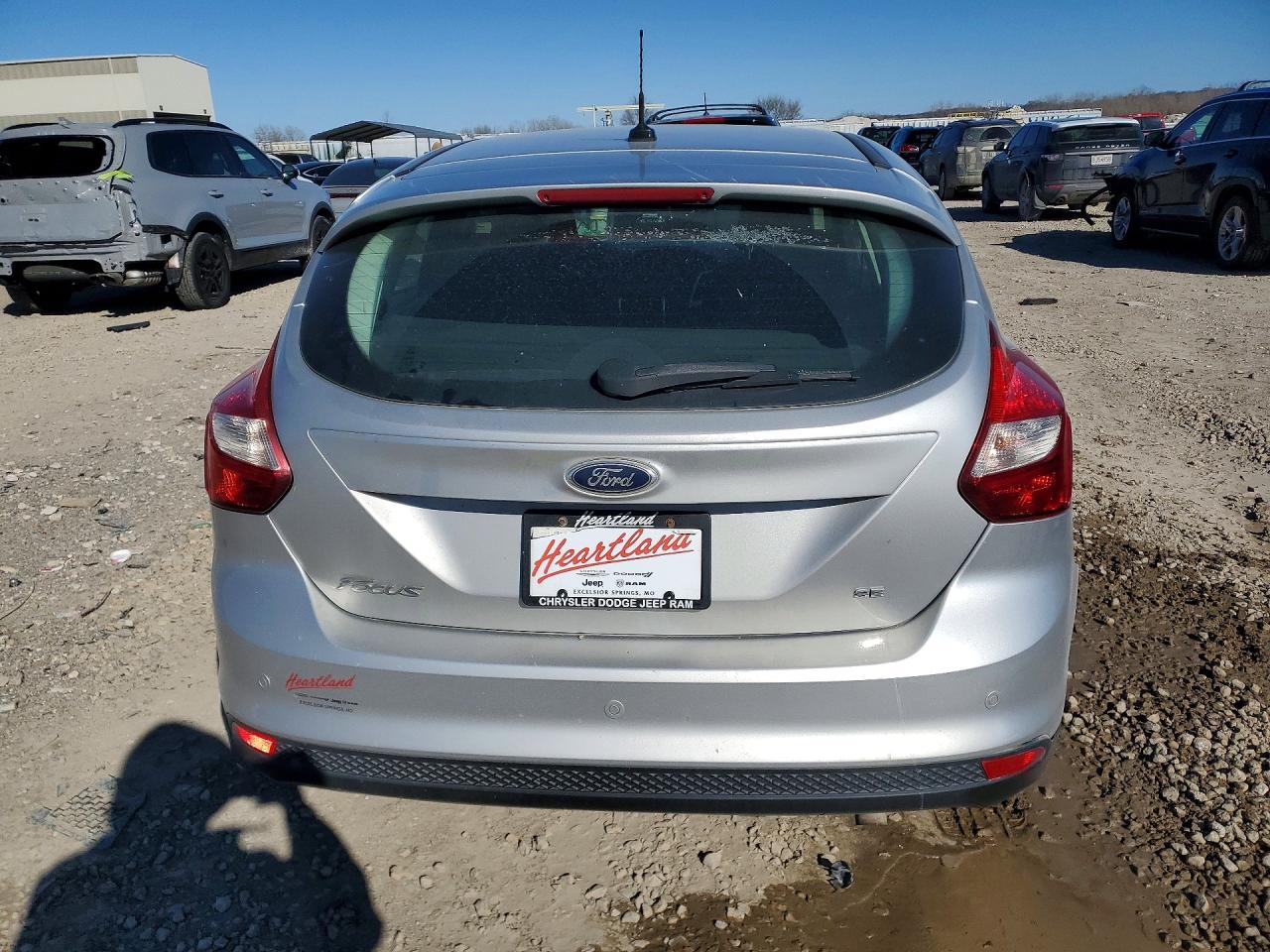 2013 FORD FOCUS SE photo 16
