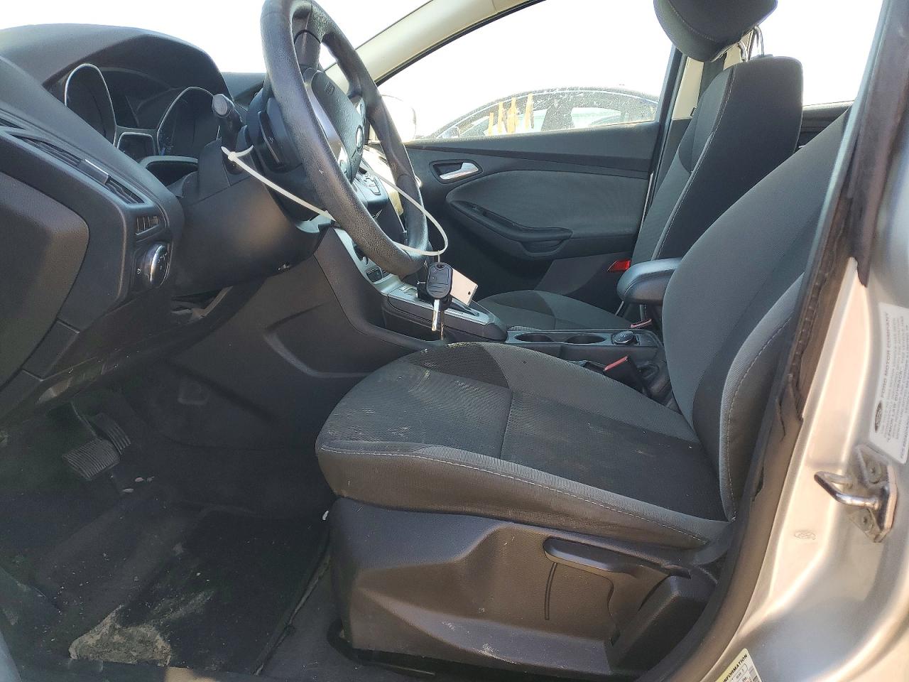 2013 FORD FOCUS SE photo 19