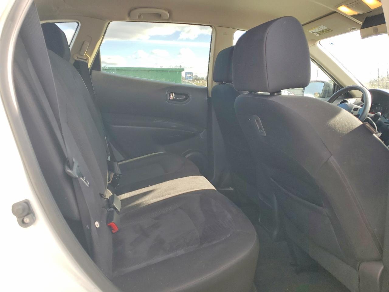 2015 NISSAN ROGUE SELECT S photo 31