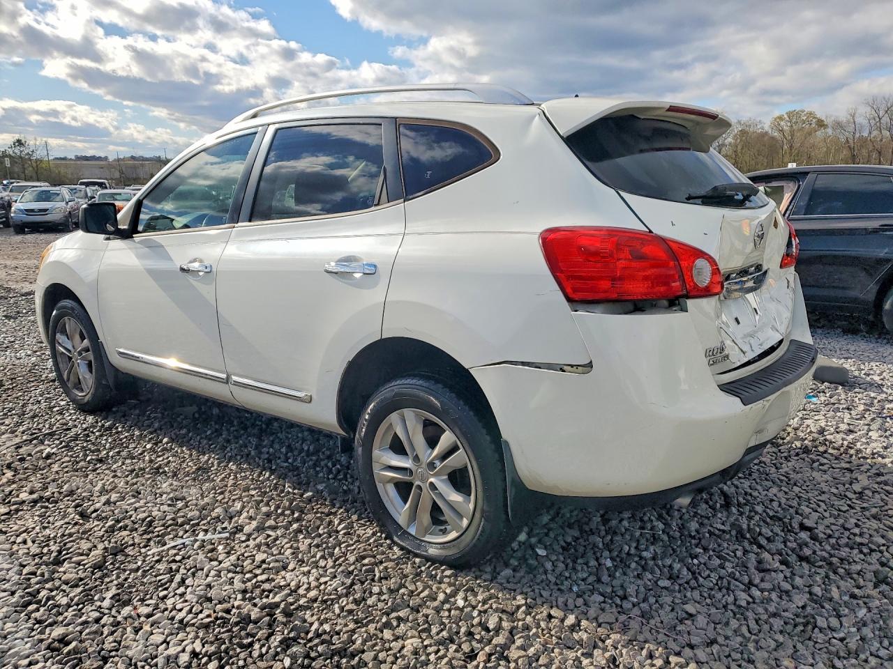 2015 NISSAN ROGUE SELECT S photo 4