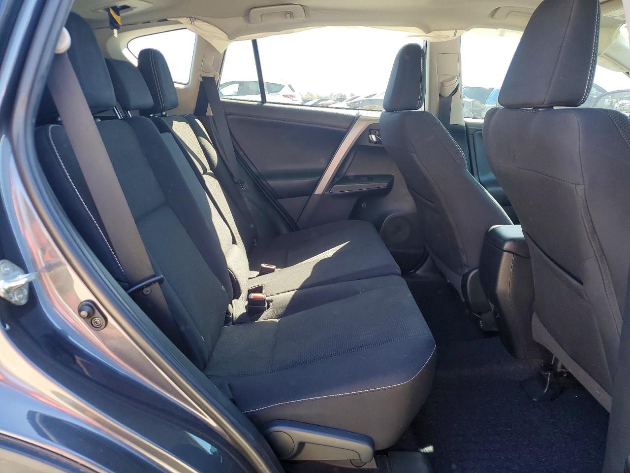 2018 TOYOTA RAV4 XLE photo 11
