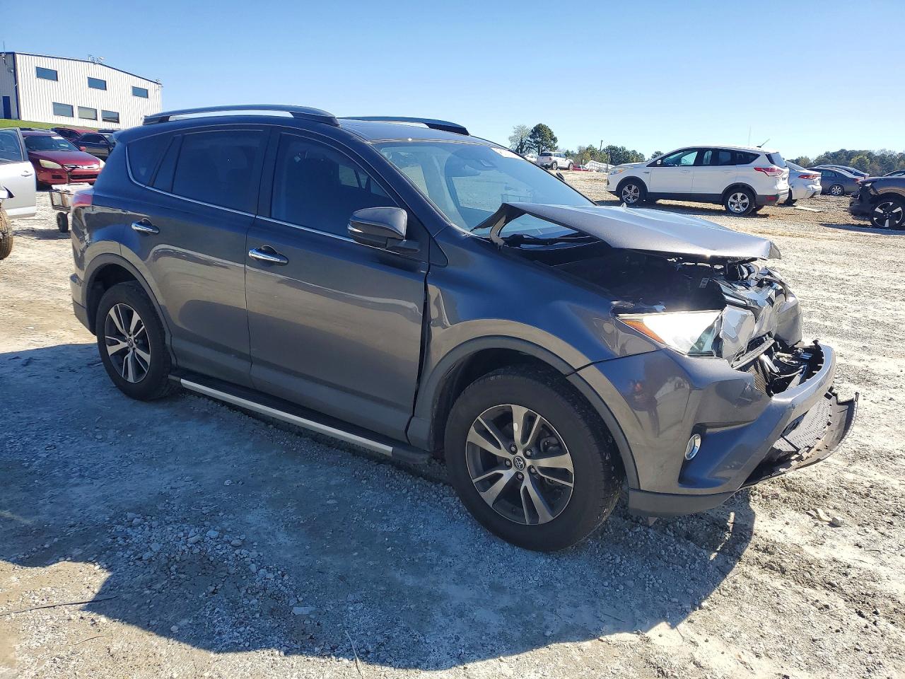 2018 TOYOTA RAV4 XLE photo 4