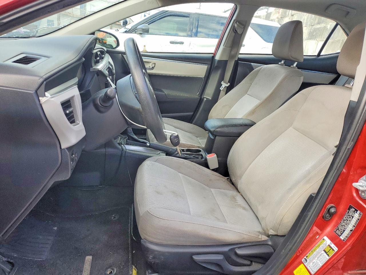 2016 TOYOTA COROLLA LE photo 19