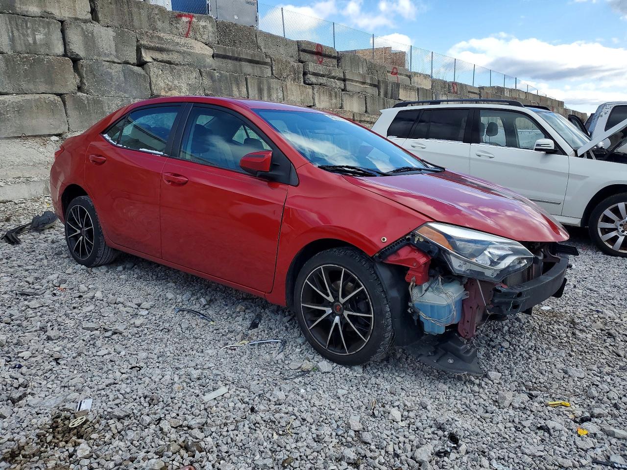 2016 TOYOTA COROLLA LE photo 10