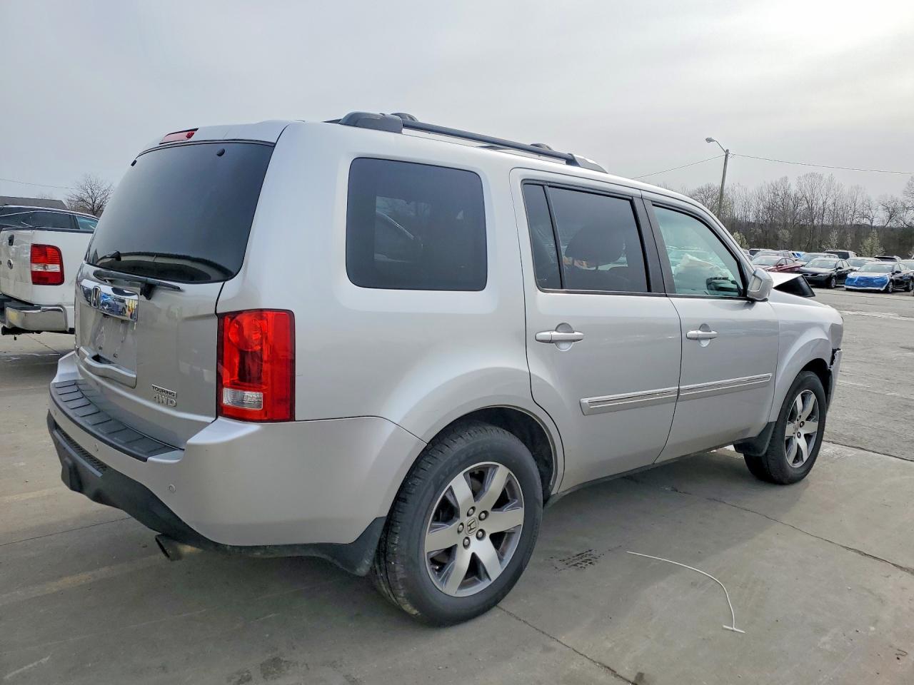 2013 HONDA PILOT TOURING photo 3