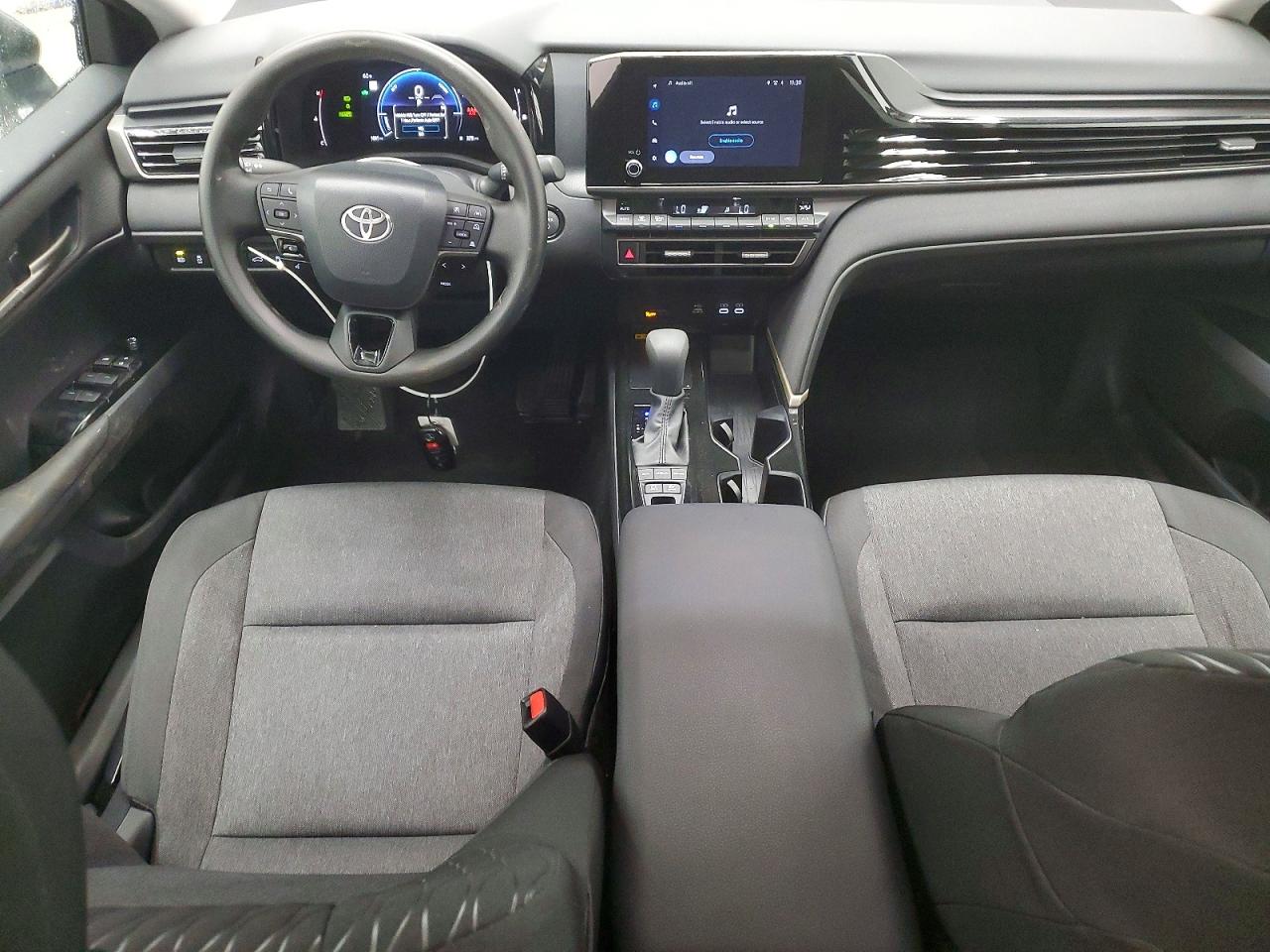 2026 TOYOTA CAMRY LE photo 22