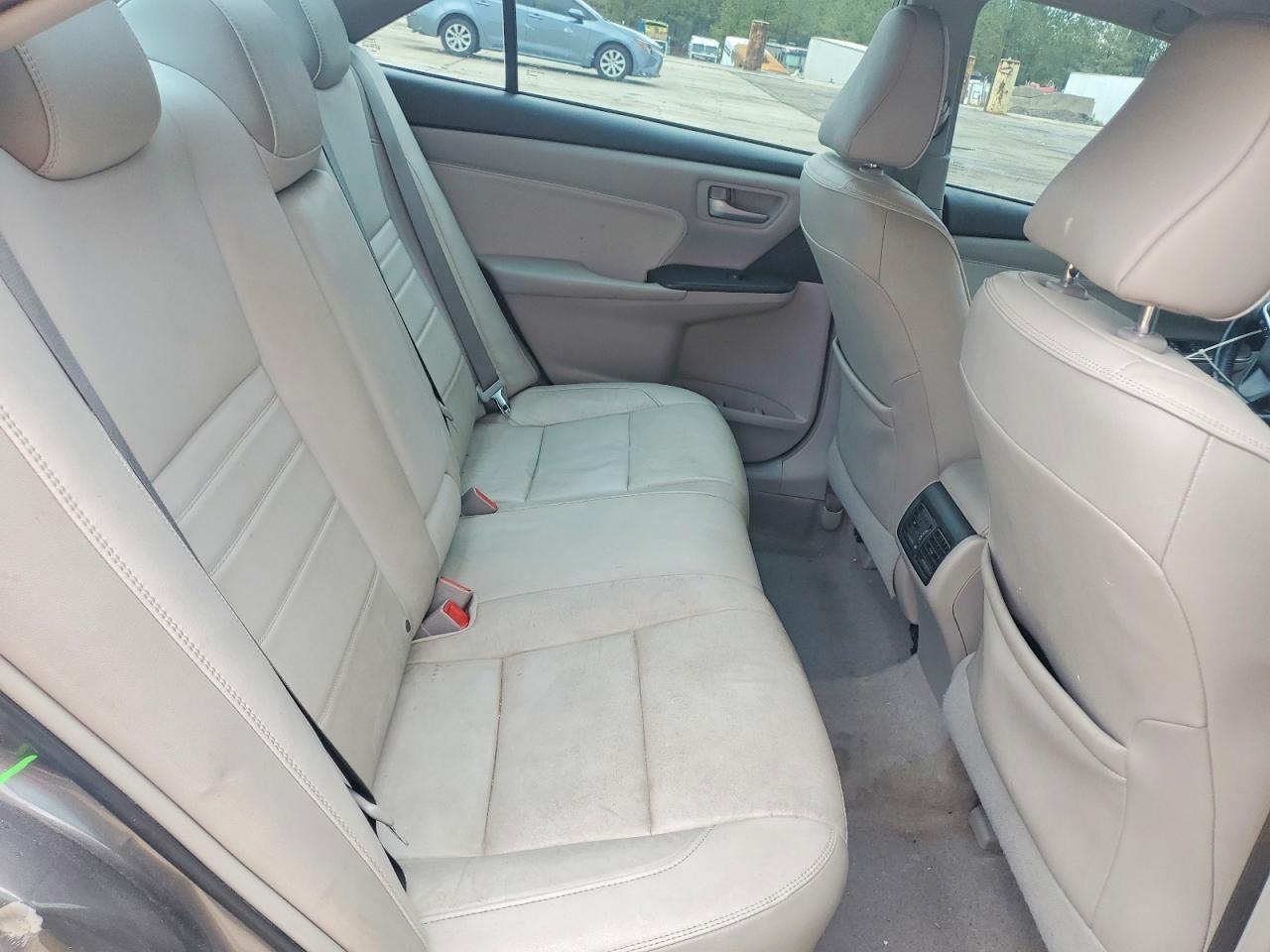 2015 TOYOTA CAMRY XLE V6 photo 10