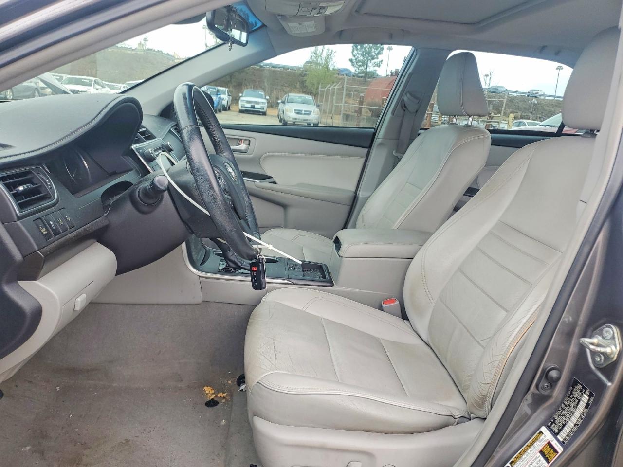 2015 TOYOTA CAMRY XLE V6 photo 7