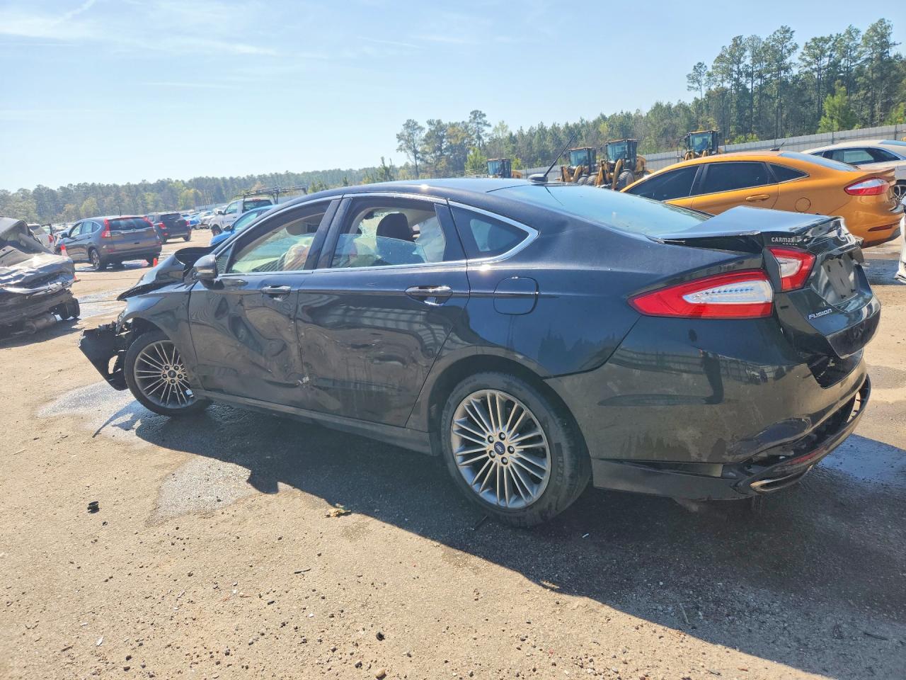 2015 FORD FUSION SE photo 3
