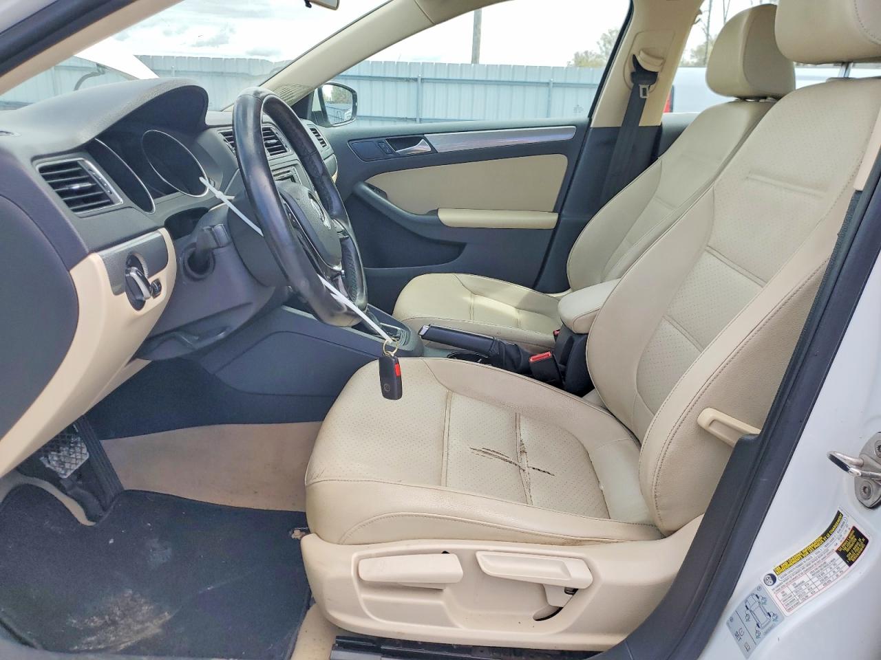 2016 VOLKSWAGEN JETTA SE photo 7