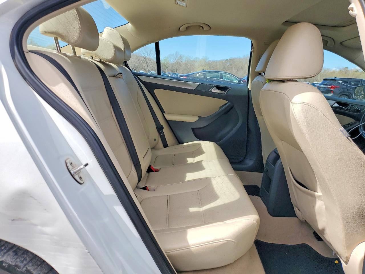 2016 VOLKSWAGEN JETTA SE photo 10