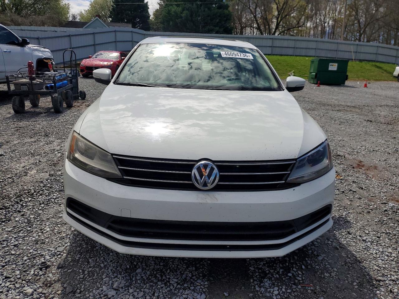 2016 VOLKSWAGEN JETTA SE photo 5