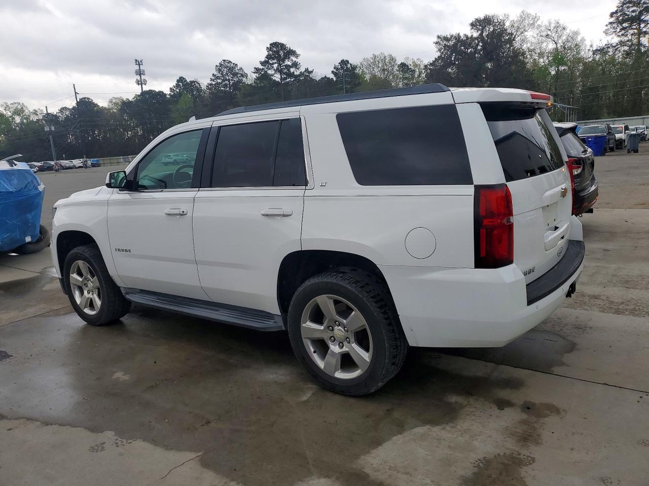 2016 CHEVROLET TAHOE C1500 LT photo 2
