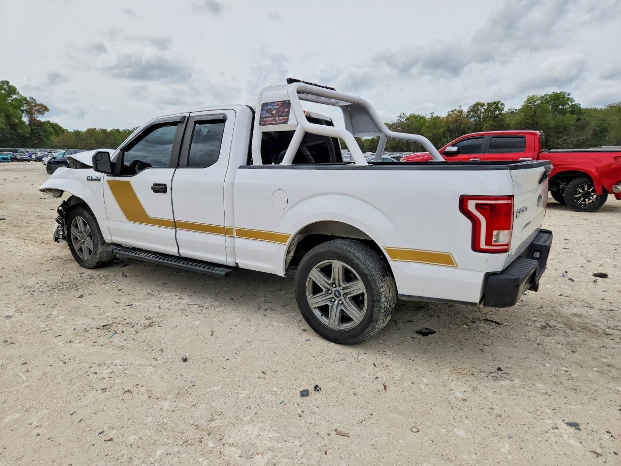 2015 FORD F150 SUPER CAB photo 4