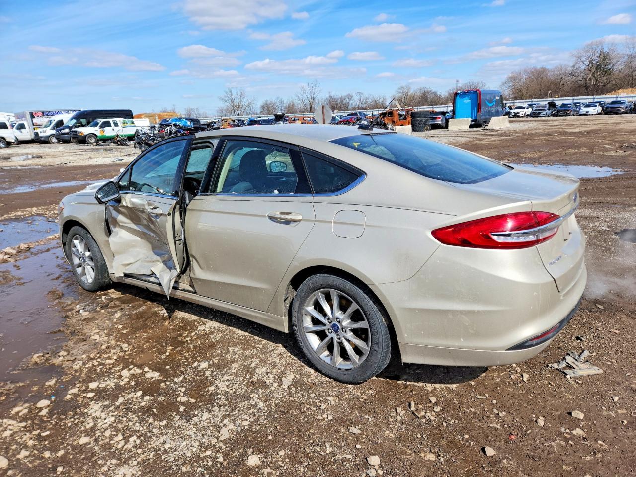 2017 FORD FUSION SE photo 3