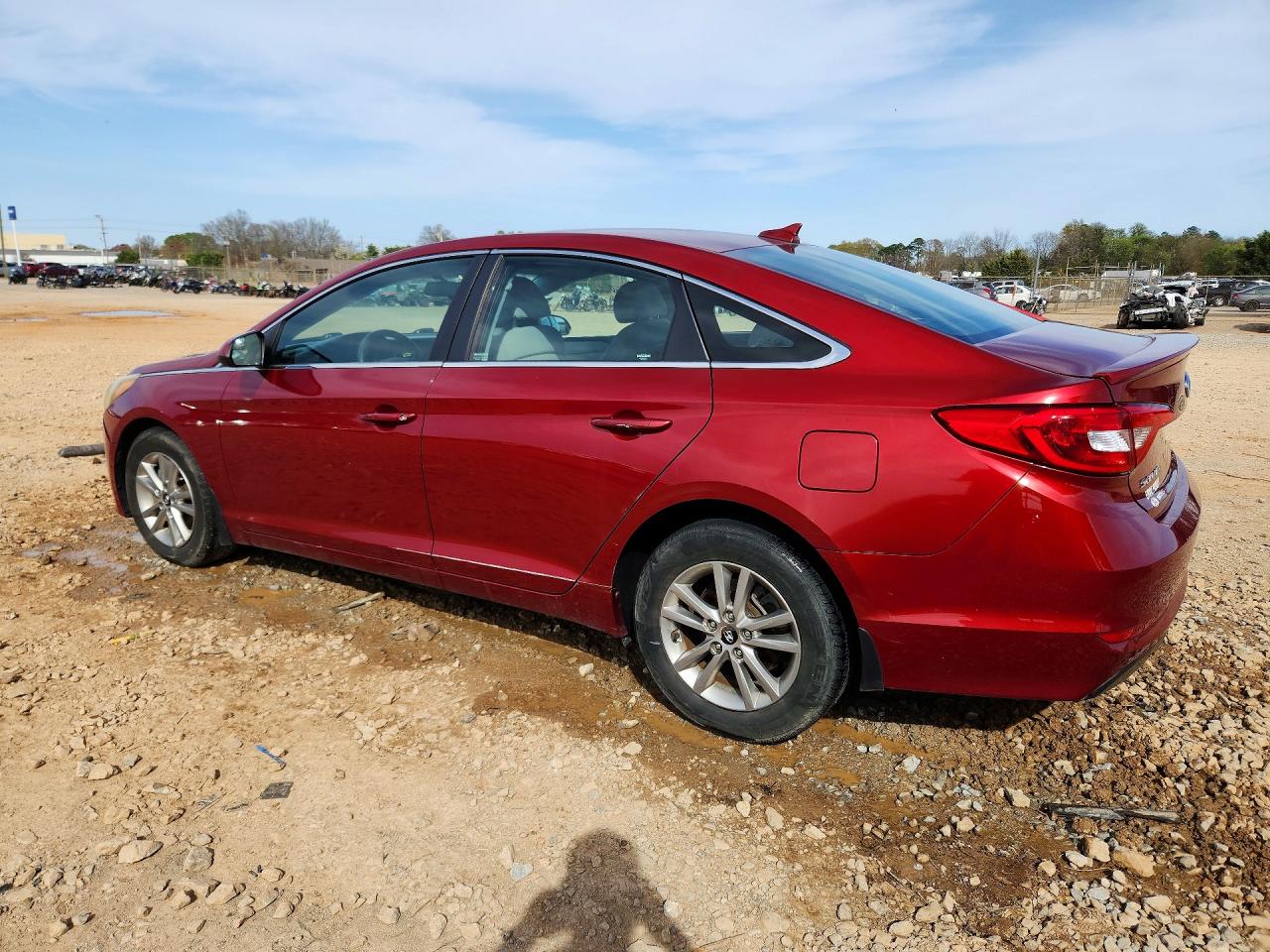 2015 HYUNDAI SONATA SE photo 2
