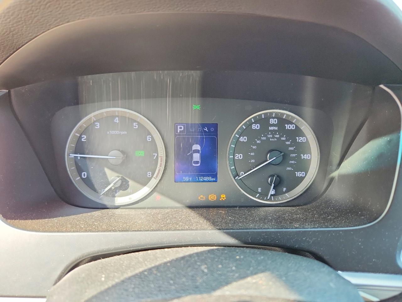 2015 HYUNDAI SONATA SE photo 9