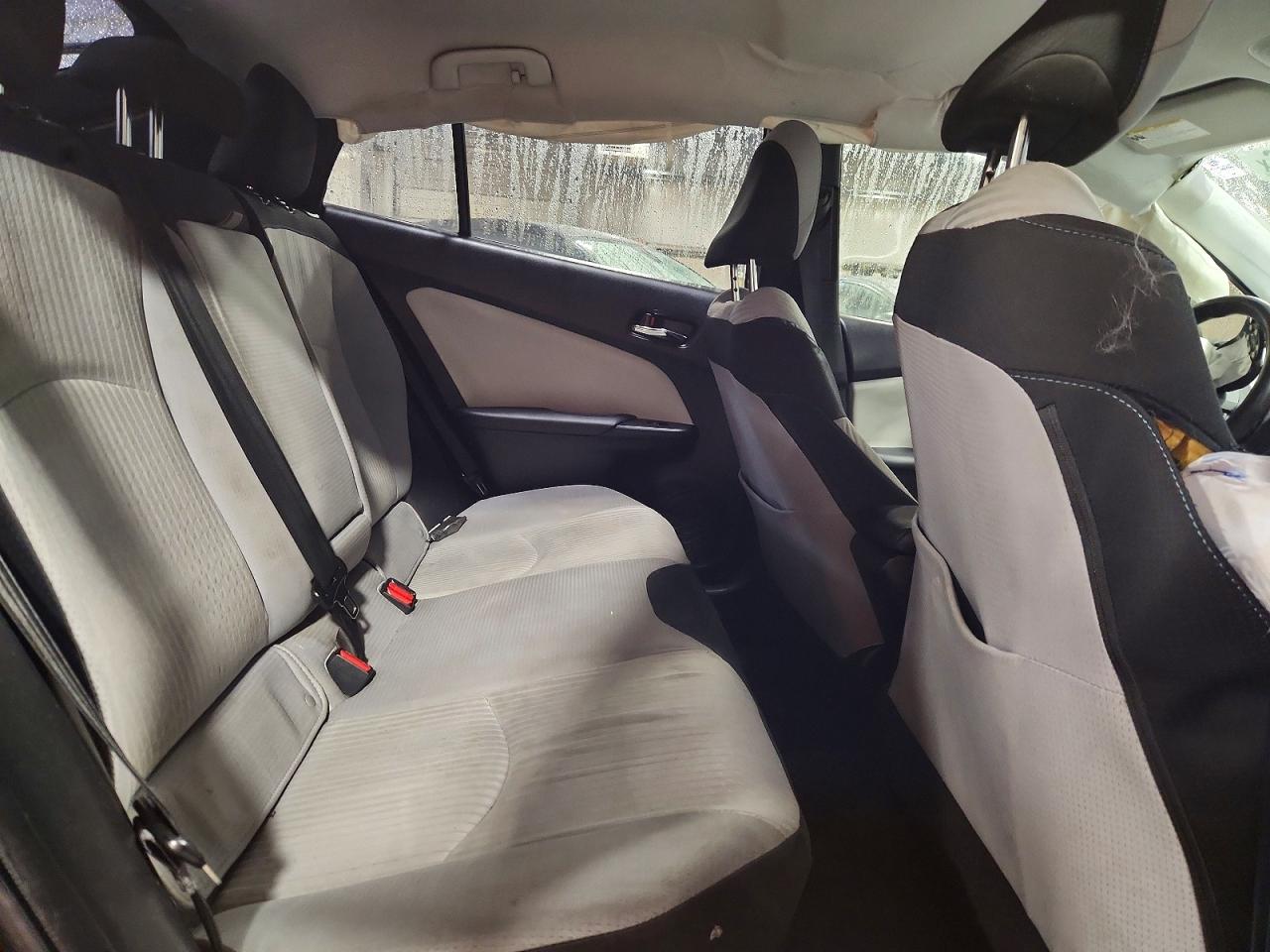 2018 TOYOTA PRIUS THREE photo 10