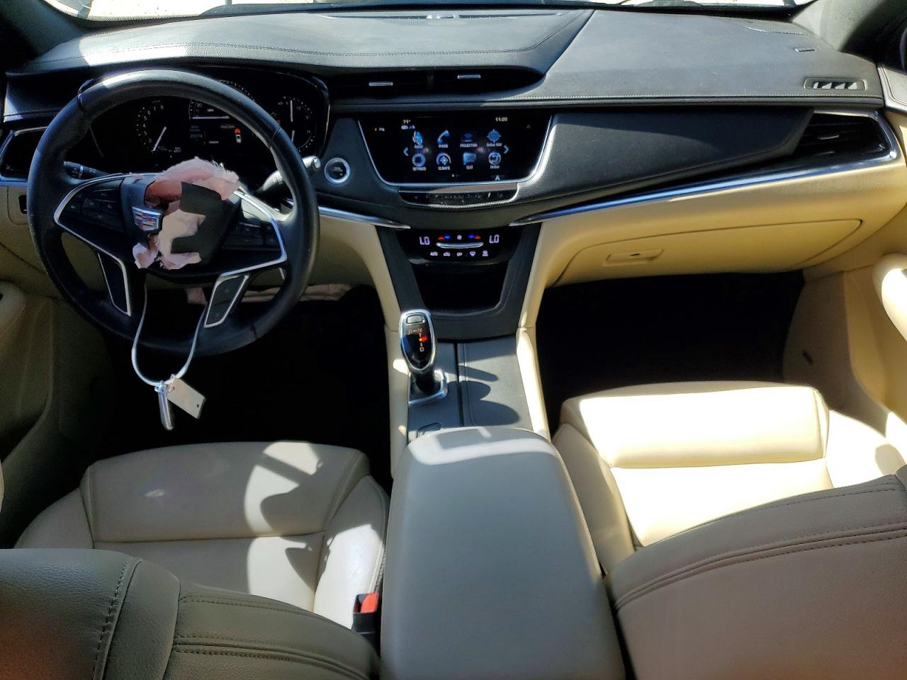 2018 CADILLAC XT5 photo 8