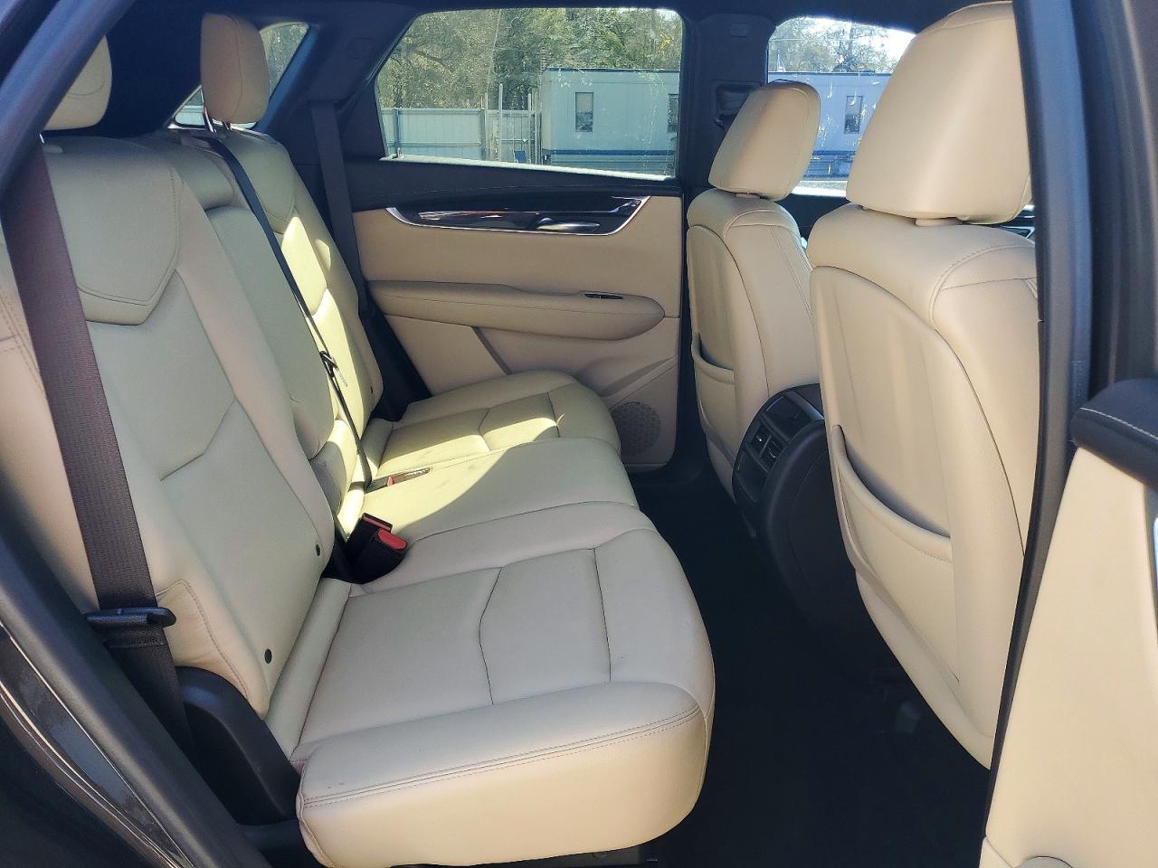 2018 CADILLAC XT5 photo 11