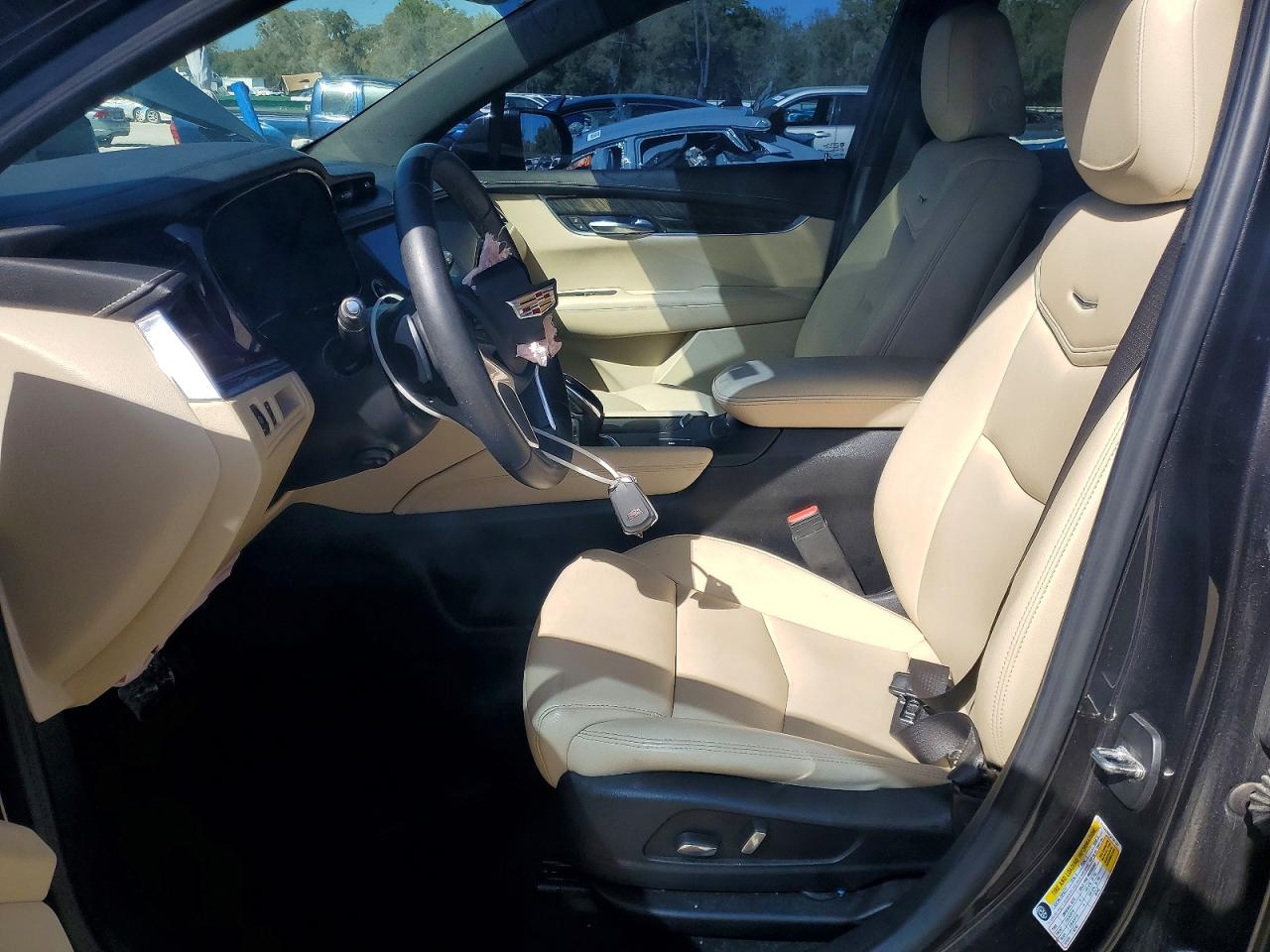 2018 CADILLAC XT5 photo 7