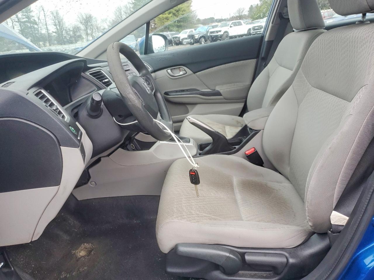 2015 HONDA CIVIC LX photo 13