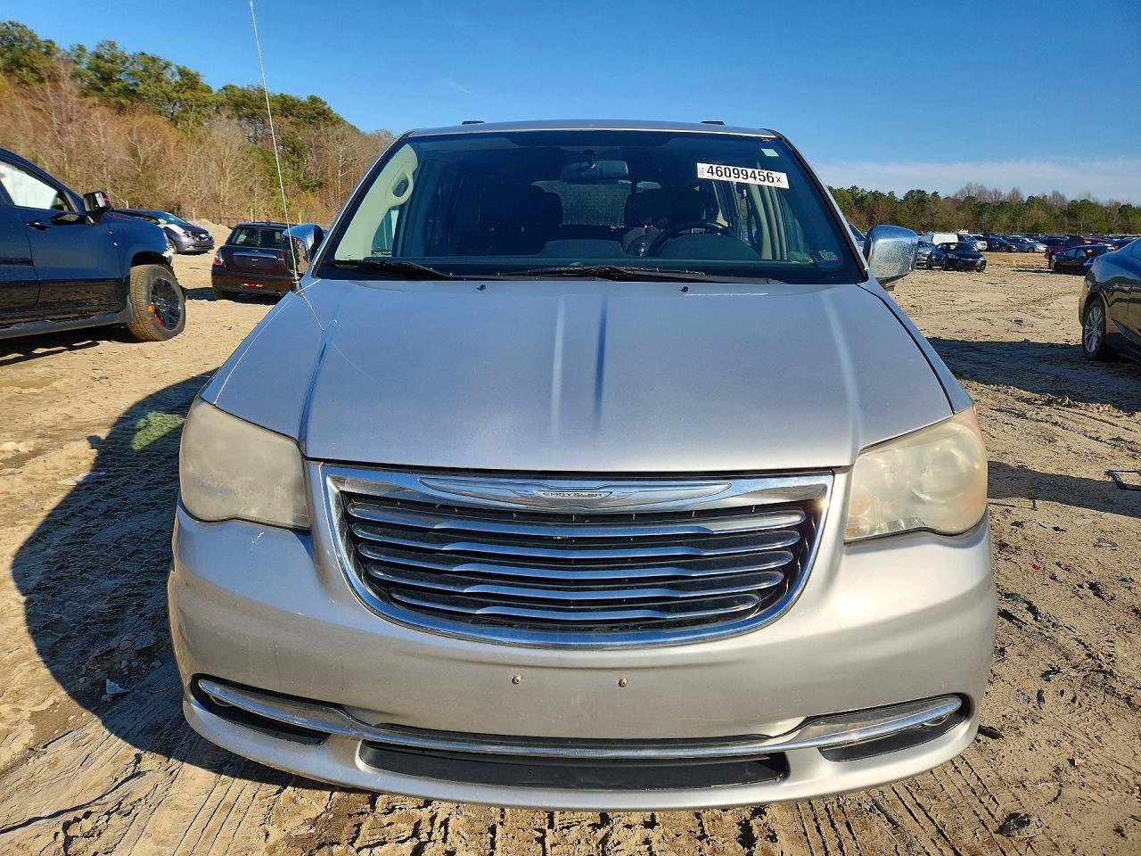 2011 CHRYSLER TOWN & COUNTRY TOURING photo 9